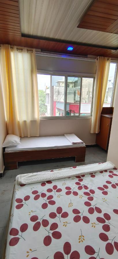 Hotel Anjali 乌贾因 外观 照片